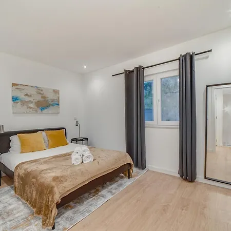 Duplex Apartment near Belém-2